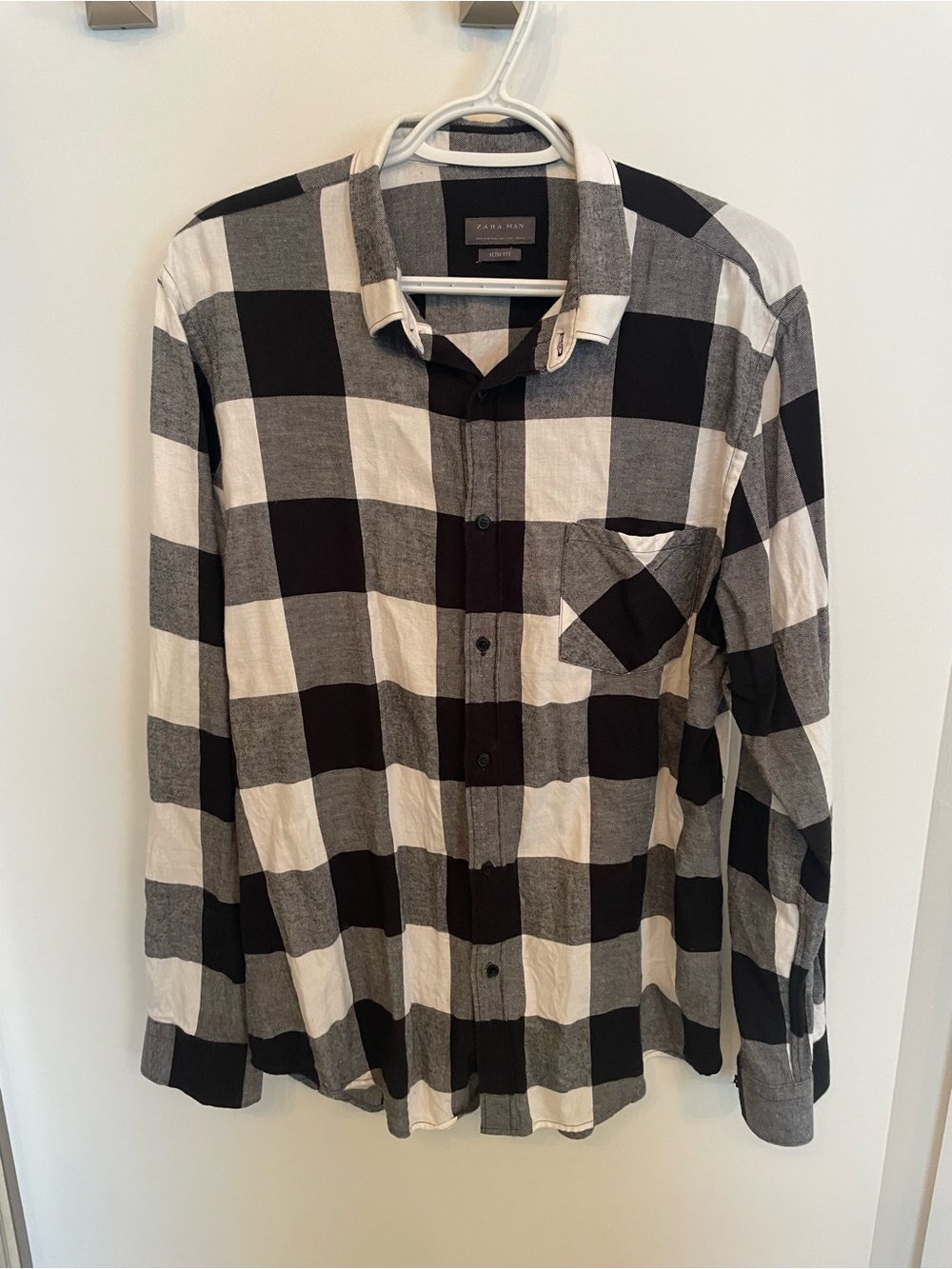 Zara Black and White Buffalo Check Long-Sleeve Button-Down Shirt - Size L